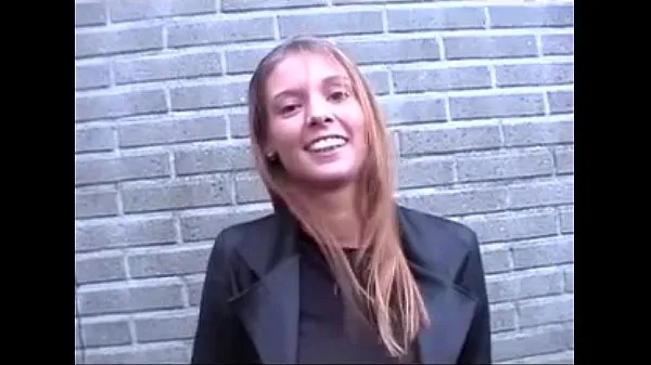 Fresh Vlaamse Stephanie wordt geneukt in een auto (Belgian Stephanie fucked in car fresh Movies