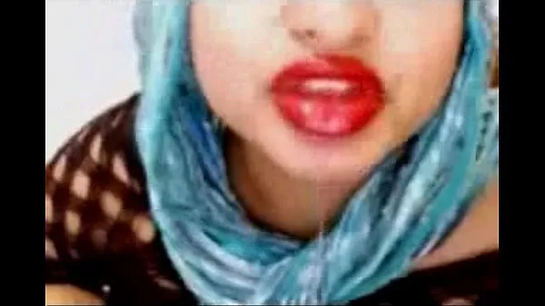 Fresh Arab slut plays with dildo on cam - Watch live at fresh Movies