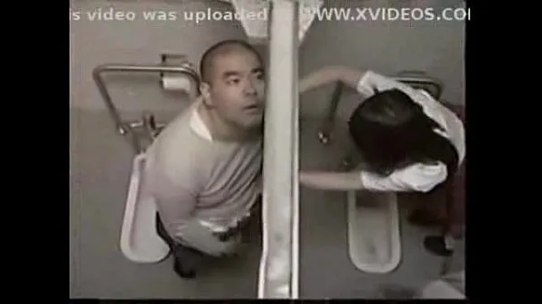 Ferske Teacher fuck student in toilet ferske filmer