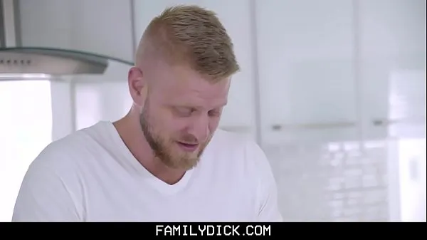 Fresh FamilyDick - Muscular Stepdaddy Stuffs His Boy Before Thanksgiving Dinner fresh Movies