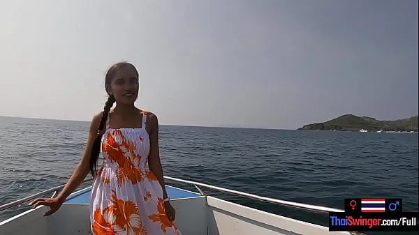 Rented a boat for a day and had sex on it with his Asian teen girlfriend Filem baharu