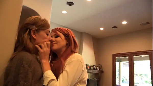 Taze redhead MILF lesbian yeni Filmler