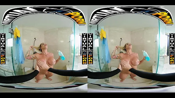 Friss Busty Blonde MILF Robbin Banx Seduces Step Son In Shower friss filmek