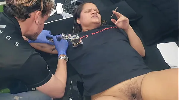 Fresh My wife offers to Tattoo Pervert her pussy in exchange for the tattoo. German Tattoo Artist - Gatopg2019 fresh Movies