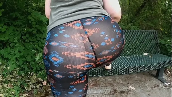 Mom Huge Ass See Thru Leggings Public Trail Phim mới