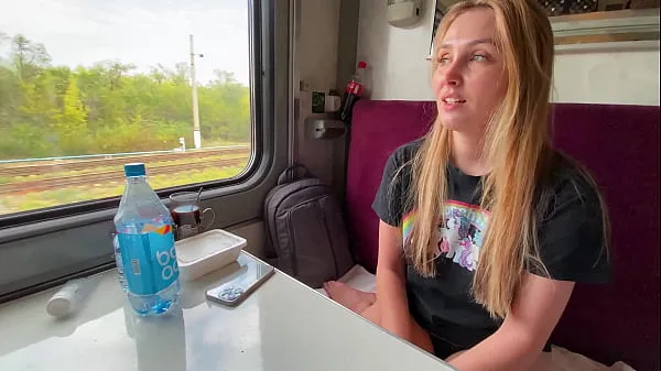 Свежие Замужняя мачеха Алина Рай занялась сексом в поезде с незнакомцемсвежие фильмы