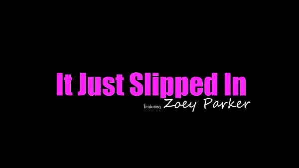 Wait. Why is there a dick in me?" confused Zoe Parker asks Stepbro - S2:E8 Filem baharu