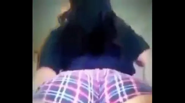 Thick white girl twerking Filem baharu