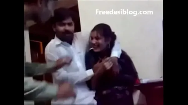 Νέες Pakistani Desi girl and boy enjoy in hostel room φρέσκες ταινίες